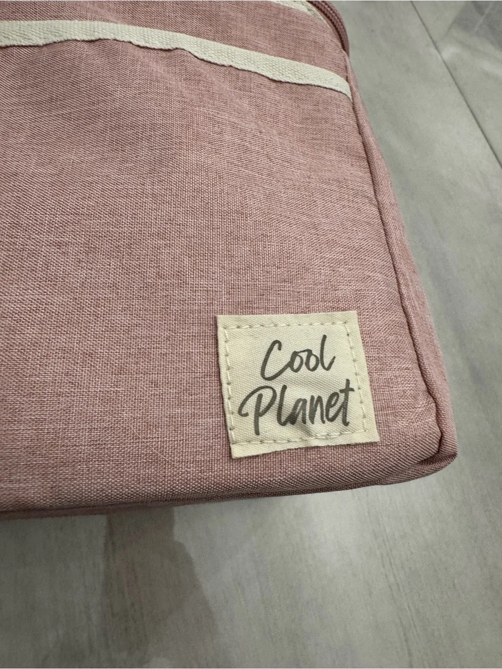 NWOT Cool Planet Pink Heather Insulated Lunch Box